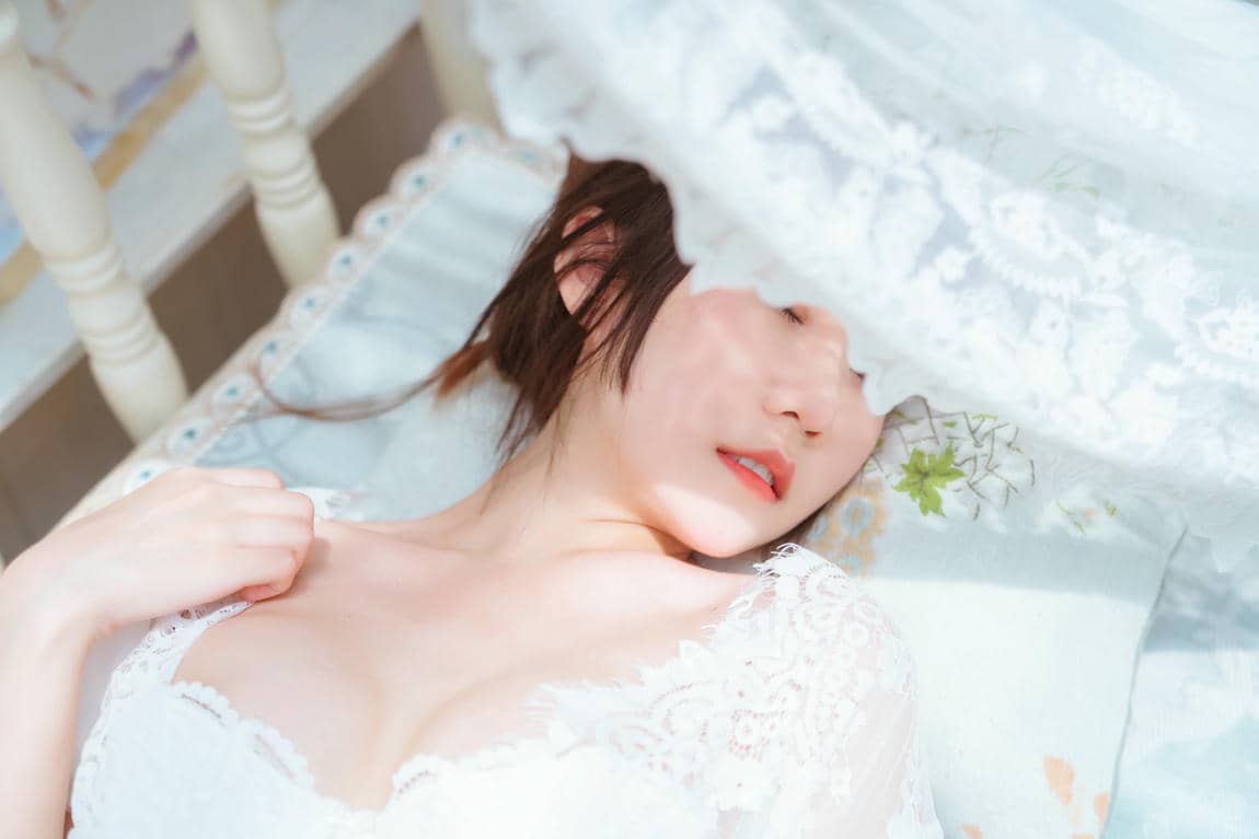 香草喵露露 NO.005 玻璃房少女
