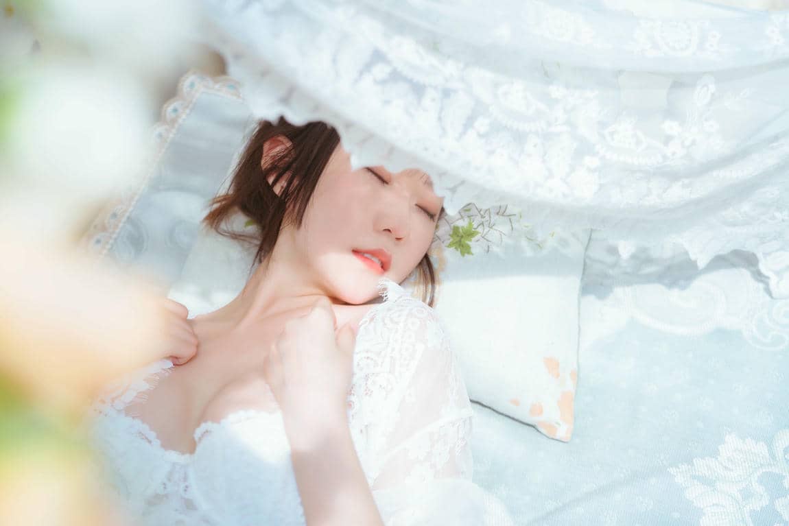 香草喵露露 NO.005 玻璃房少女
