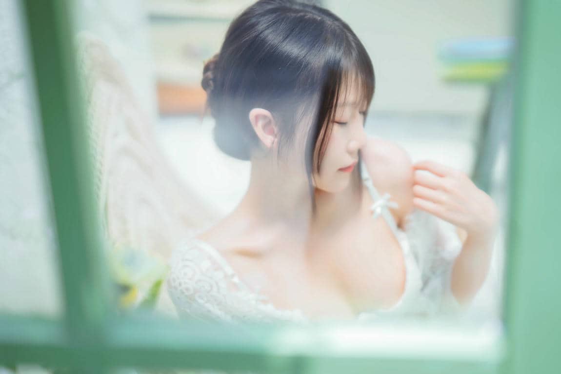 香草喵露露 NO.005 玻璃房少女