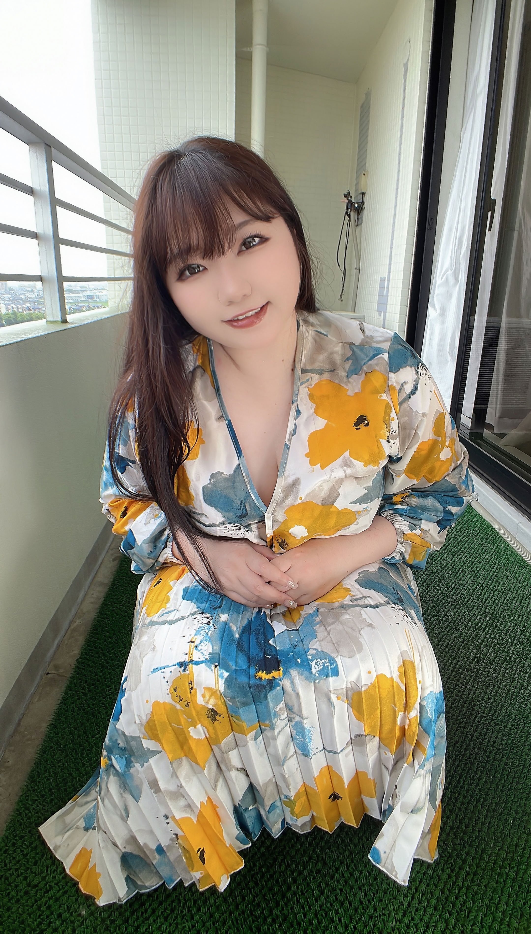 Higurashi Rin - 梅雨のデカケツえちえちおねぇさん