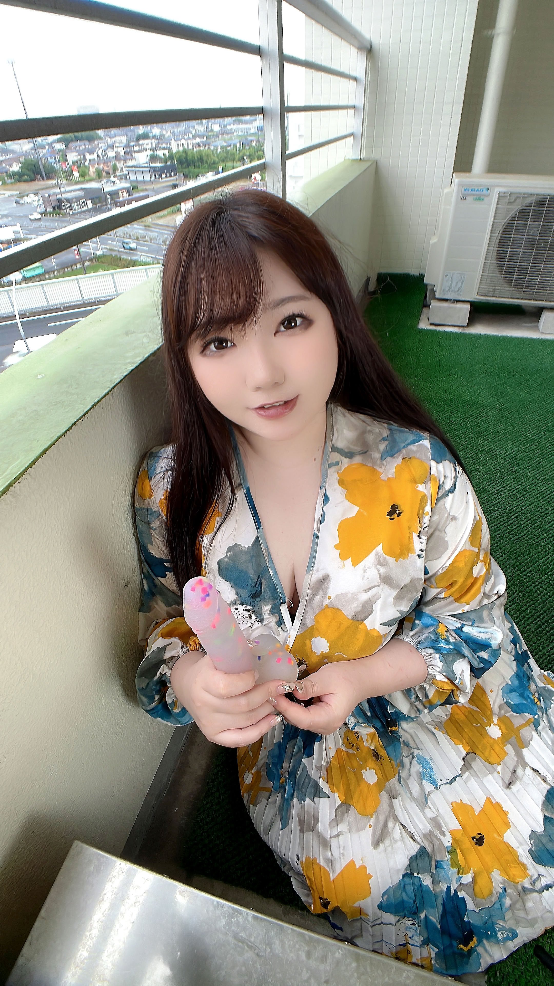 Higurashi Rin - 梅雨のデカケツえちえちおねぇさん