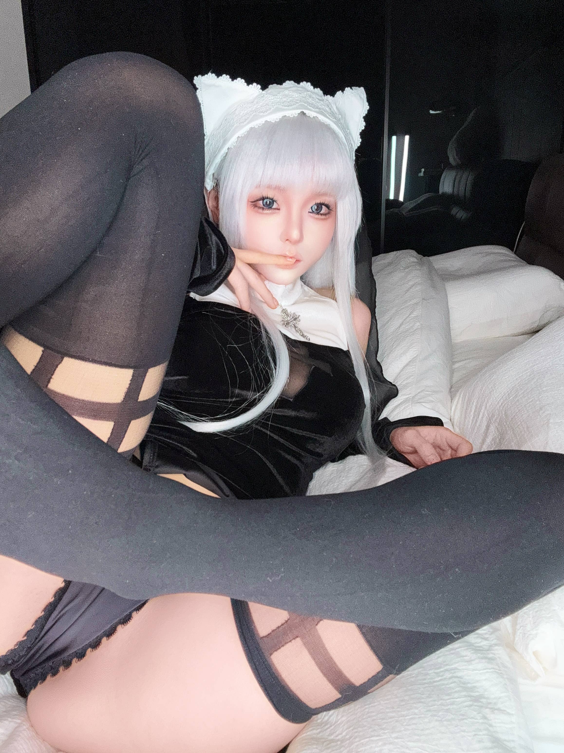 蠢沫沫 – 自拍3月 (4套)