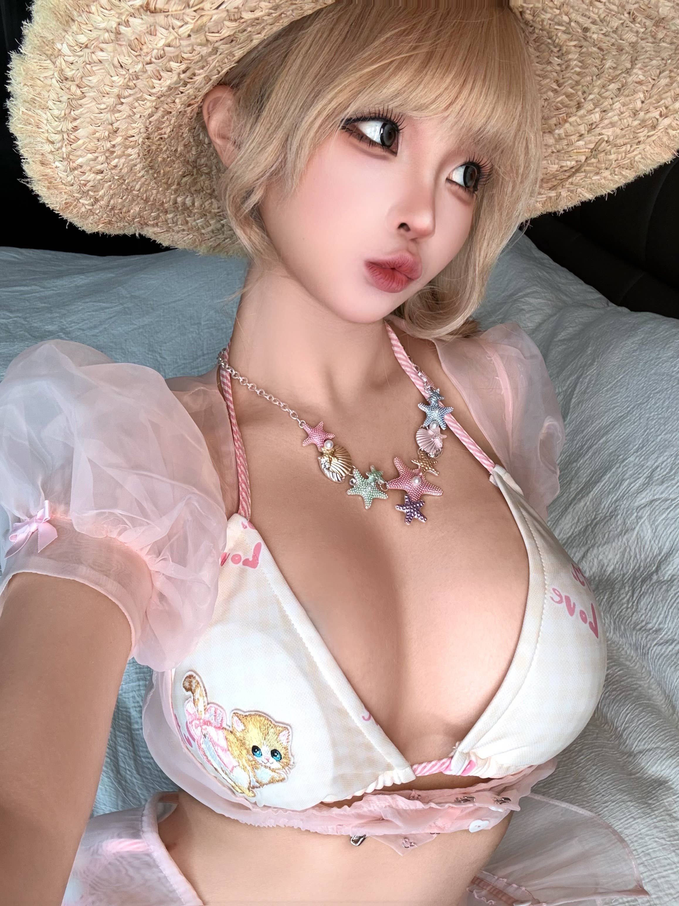 蠢沫沫 – 自拍3月 (4套)