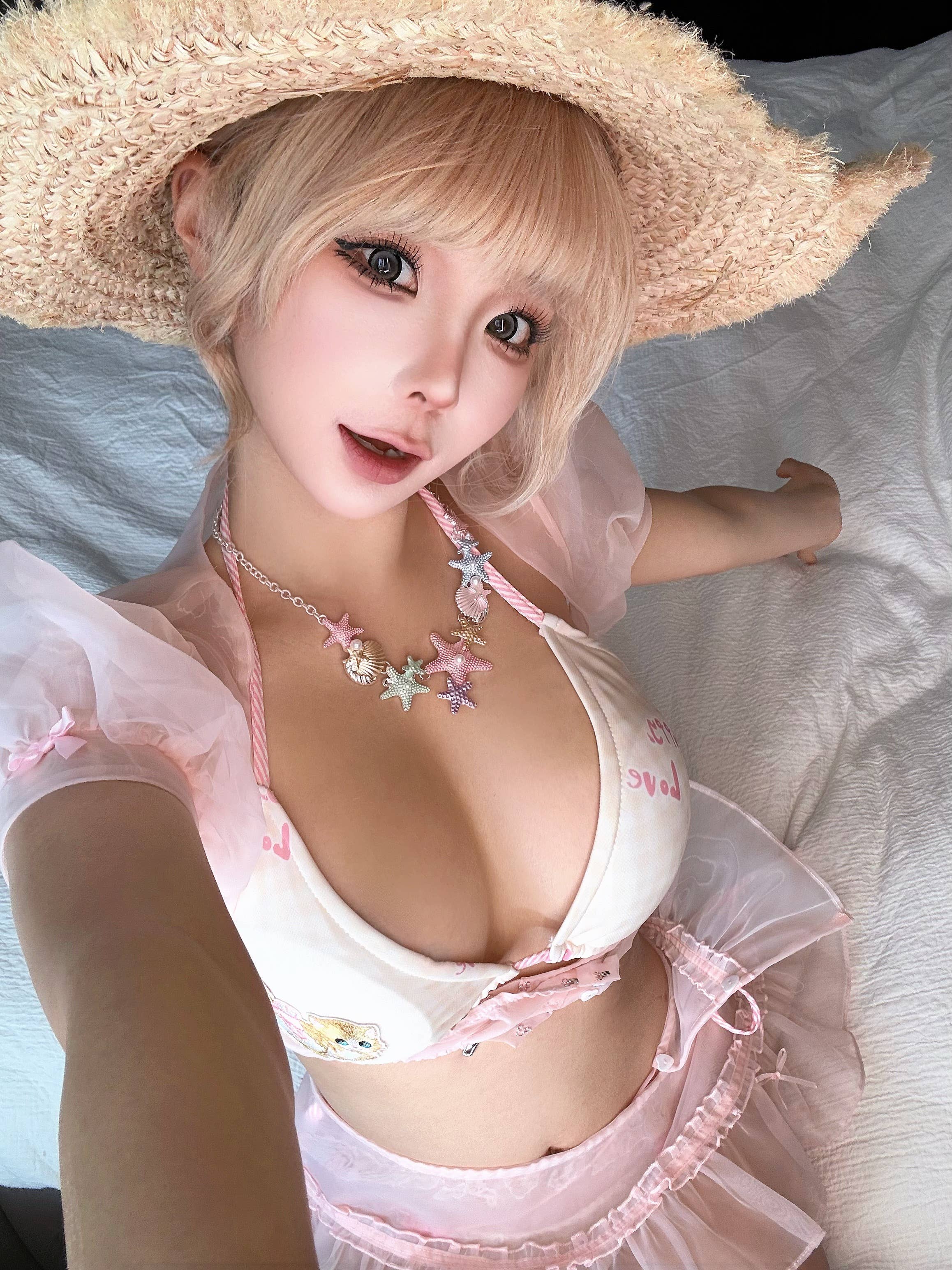 蠢沫沫 – 自拍3月 (4套)