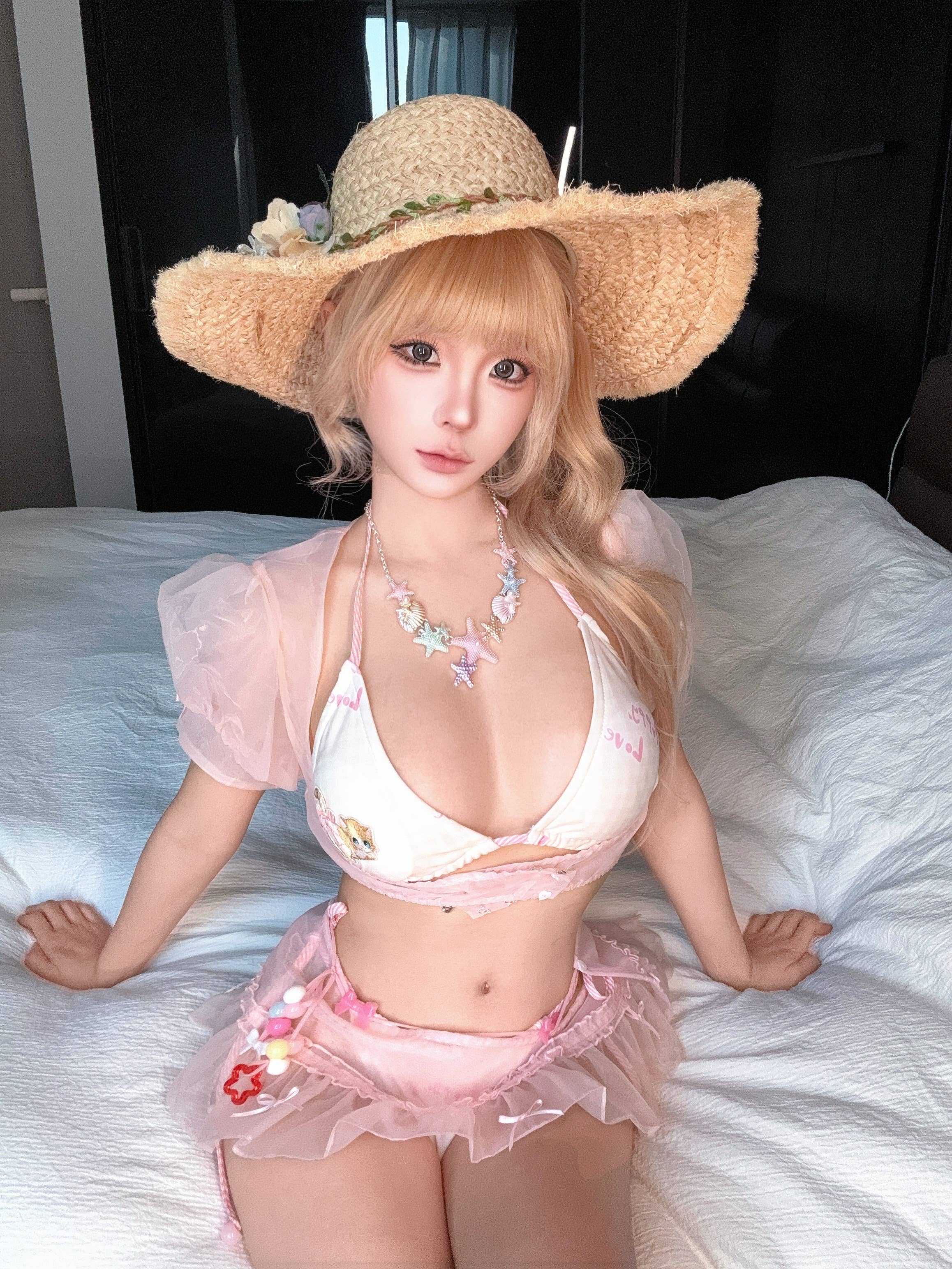 蠢沫沫 – 自拍3月 (4套)