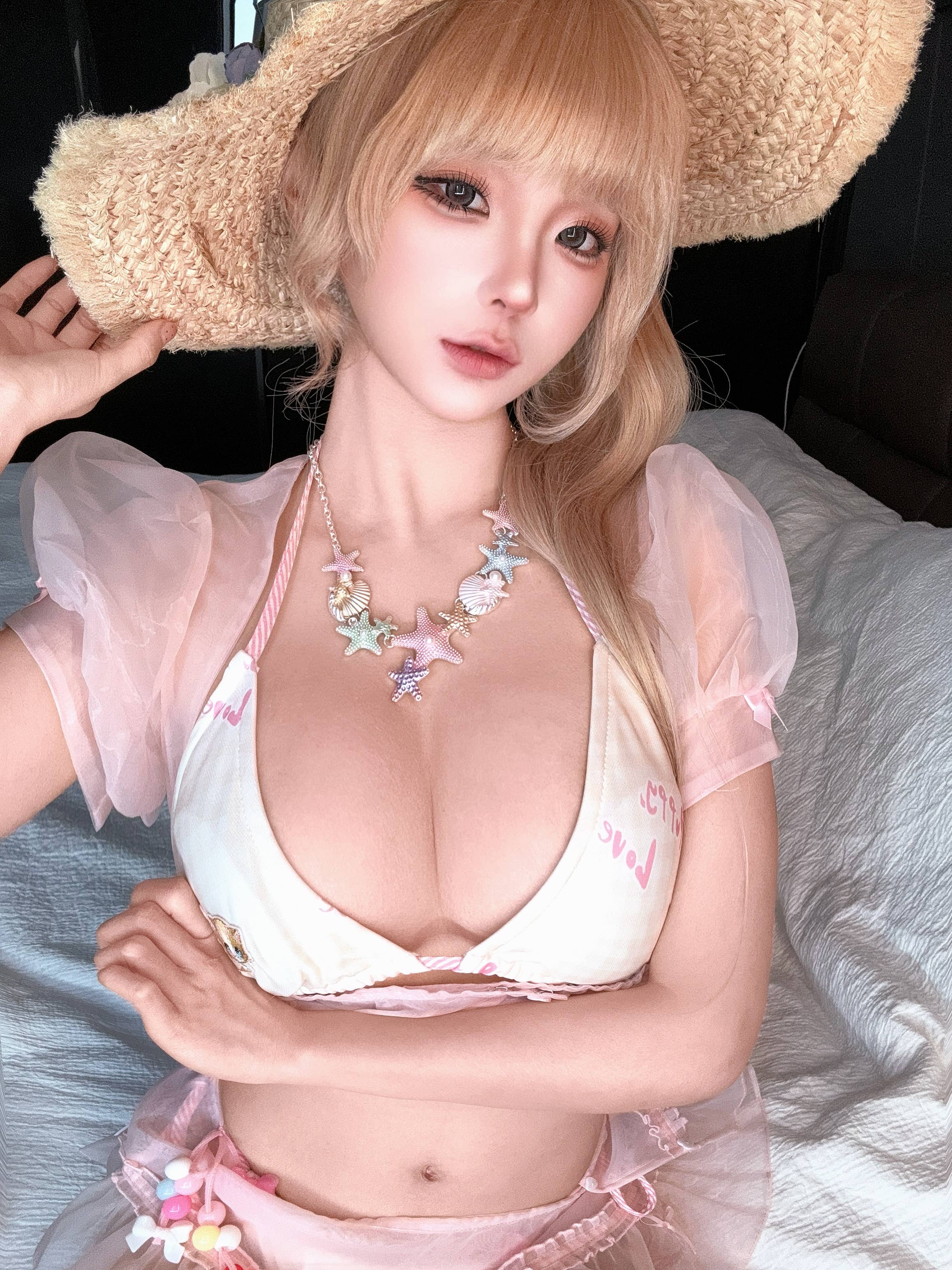 蠢沫沫 – 自拍3月 (4套)