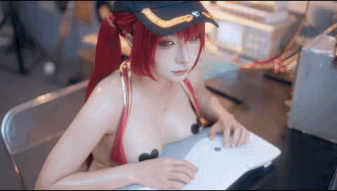 蠢沫沫 – 宝钟玛琳船长